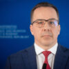 Minister práce Tomáš zatvára oči pred koaličnou krízou. Tvrdí, že stále má 78 po...