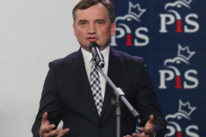 Bývalý poľský minister spravodlivosti Ziobro údajne utiekol z Maďarska do USA