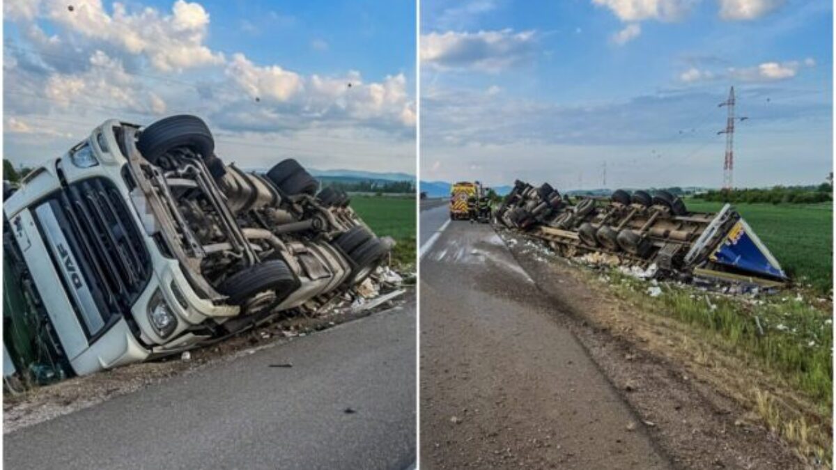 Na rýchlostnej ceste R4 sa prevrátil kamión, úsek musia dočasne uzavrieť – FOTO