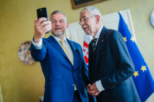 Top foto dňa (11. máj 2026): Prezidenti Slovenska a Rakúska, kauza Očistec a oslavy víťazstva v La Lige
