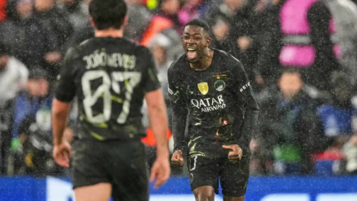 Dembélé opäť najlepším hráčom sezóny vo Francúzsku, Mbappé vyšiel naprázdno