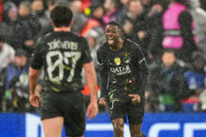 Dembélé opäť najlepším hráčom sezóny vo Francúzsku, Mbappé vyšiel naprázdno