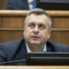 Na rekreačné a športové poukazy, vážení koaliční partneri, nesiahajte, odkázal D...