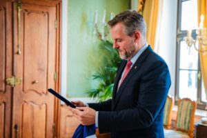 Útoky blízko hraníc s Ukrajinou ukazujú potrebu diplomatických rokovaní, vyhlásil Pellegrini