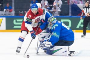Čech Horák ako Slovinec na MS v hokeji 2026 vychytal Čechov a odteraz bude zase ...