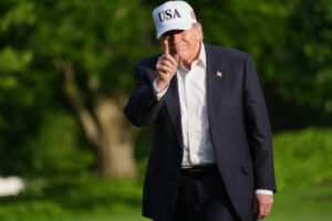 Trump pohrozil Iránu zničením, ak nepristúpi na mierovú dohodu