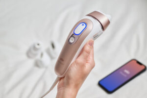 Vylepšený Smart IPL od Braun na jednoduché odstraňovanie chĺpkov v pohodlí domova