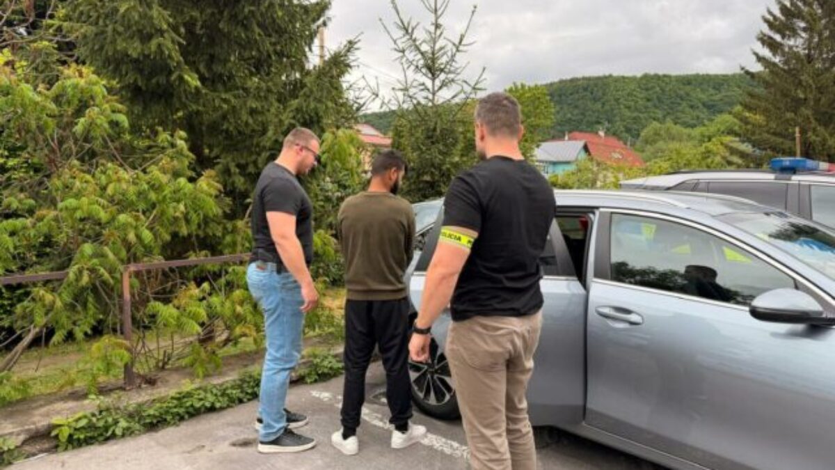Muž zo Zvolena opakovane znásilňoval a nútil svoju tehotnú družku k prostitúcii, hrozí mu až 15 rokov väzenia – FOTO