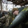 Ukrajina si pripomína štvrté výročie odchodu obrancov Azovstaľu, stovky vojakov ...