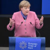 Merkelová v europarlamente vyzvala EÚ na pokračovanie regulácie sociálnych sietí...