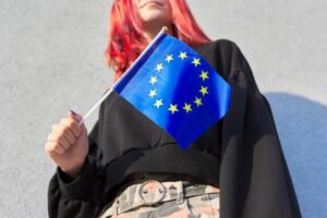 Mladí ľudia chcú Európsku úniu, no sú sklamaní a cítia sa politikmi nevypočutí. Na zlepšenie odporúčajú päť konkrétnych opatrení