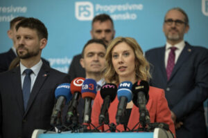 Zmena v trestných kódexoch, zrušenie NAKA a iné „slayády“. Hrozba zmrazenia eurofondov nebola podľa PS nikdy reálnejšia