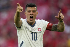Xhaka bude líder reprezentácie Švajčiarska na MS 2026, prekvapením nominácia mla...