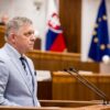 Slováci nastavili Ficovej vláde zrkadlo v oblasti boja proti korupcii. Jej obraz...