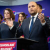 Prieskum poslal stranu Demokrati mimo parlamentu a ukázal tesný súboj medzi Prog...