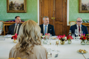 Pellegrini diskutoval s europoslancami o rozpočte Únie aj bezpečnosti, zdôraznil...