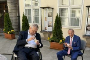 Do Košíc zavítal bývalý český prezident Miloš Zeman, sprevádzal ho Rudolf Schuster