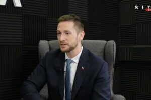 Uhrík: Jediné riešenie vojny je rozdelenie Ukrajiny, či sa to niekomu páči alebo...