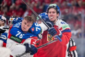 Top foto dňa (23. máj 2026): MS v hokeji, výstava Smetiar, rusko-­ukrajinská vojna a  požiar na Filipínach
