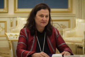 USA ponúkli sprostredkovanie rokovaní. Mathernová: „Rusko chce strach a paniku“