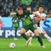 Wolfsburg sa z Bundesligy porúča po 29 rokoch. Zostane v klube slovenský reprezentant Vavro?