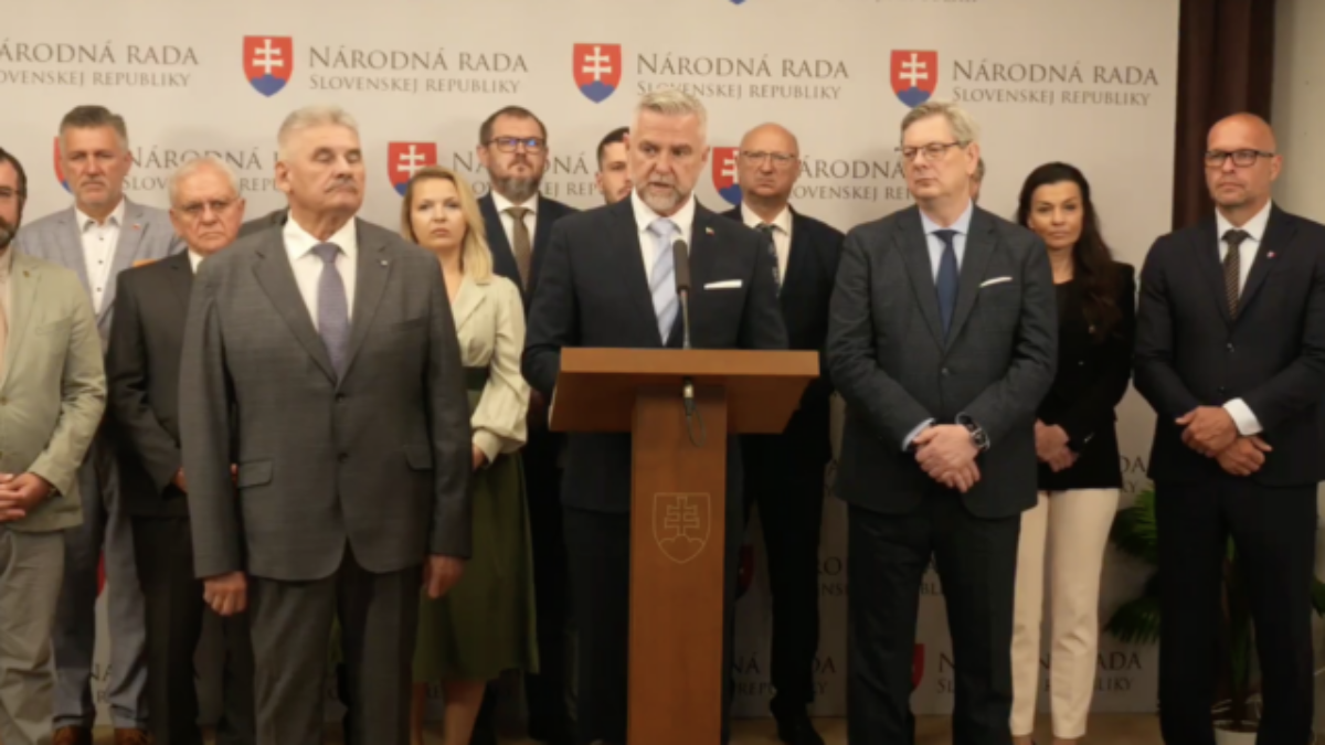 Schôdza NR SR odštartuje s 189 bodmi, Tibor Gašpar predstavil prísnejšie pravidlá v parlamente – VIDEO