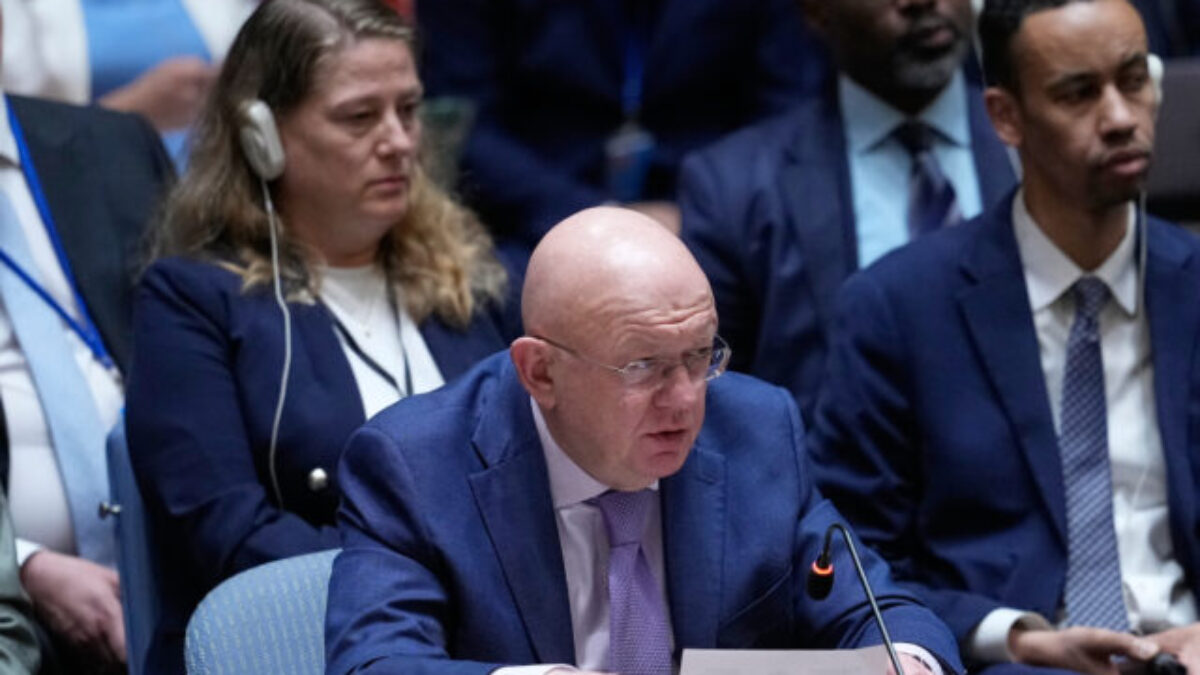 Desiatky krajín odsúdili ruské hrozby voči ambasádam v Kyjeve