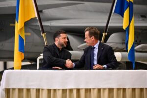 Švédsko daruje Ukrajine 16 starších gripenov, Kyjev kúpi ďalších 20 stíhačiek no...