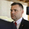 Mimoriadna parlamentná schôdza k odvolaniu ministra Tarabu je avizovaná na ponde...