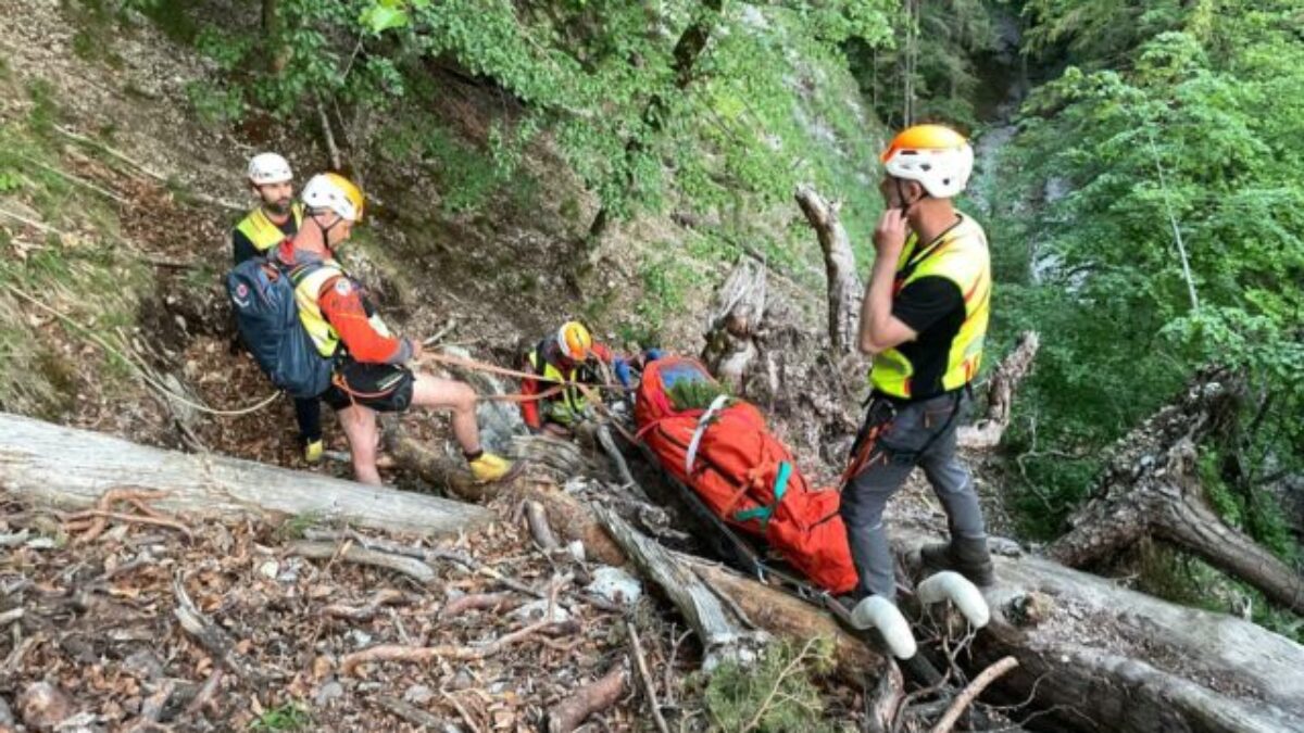 Pátranie po poľskej turistke v Slovenskom raji sa skončilo tragicky, jej telo našli pod vodopádom