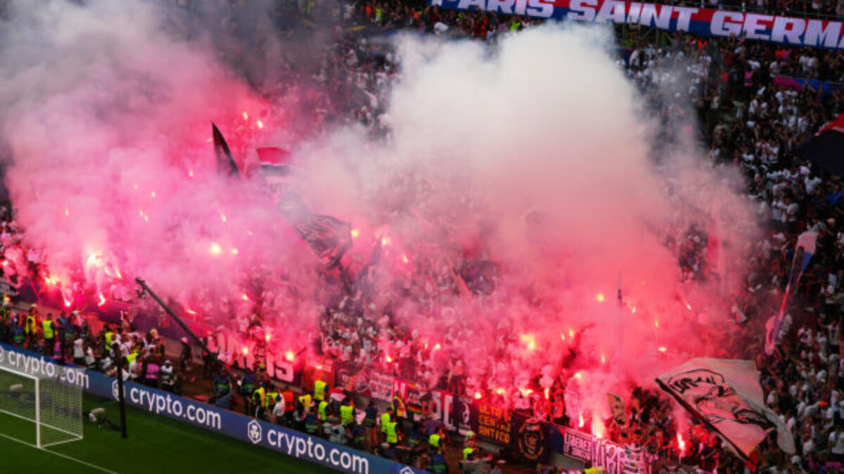 Po víťazstve PSG vo finále Ligy majstrov zadržali po násilnostiach v Paríži takmer 900 osôb – VIDEO