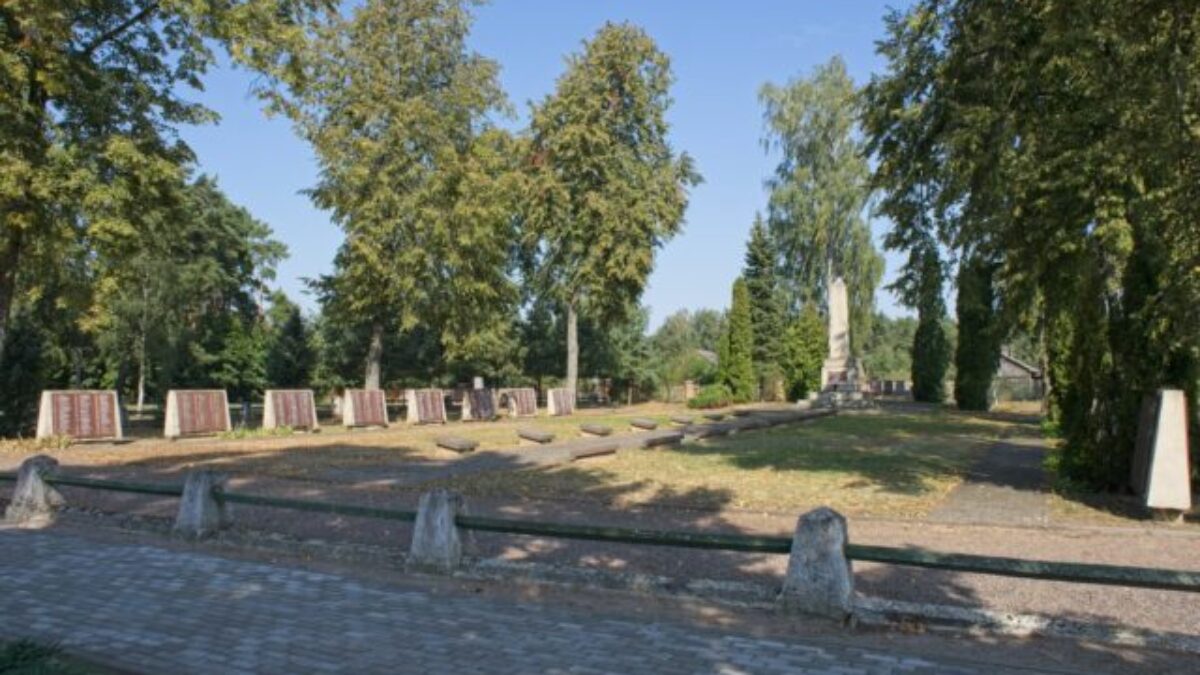 Litva znesvätila hroby padlých sovietskych vojakov. Moskva ich exhumáciu označila za barbarstvo