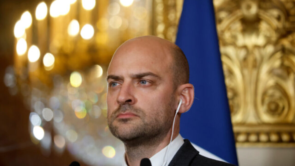 Odpor voči izraelskej vojne rastie. Nič neospravedlňuje vojenské operácie v hĺbke Libanonu, vyhlásil francúzsky minister obrany