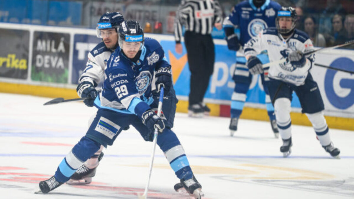 Slovenský talent mieri do NHL? Calgary vraj v Nitre našlo vysnívaného centra