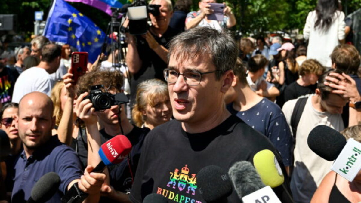 Prokuratúra stiahla obvinenia voči primátorovi Budapešti za organizáciu vlaňajšieho pochodu Pride