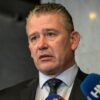 Mikulec ukázal prostredník priamo v parlamente. Neuveríte, ktorému politikovi ad...