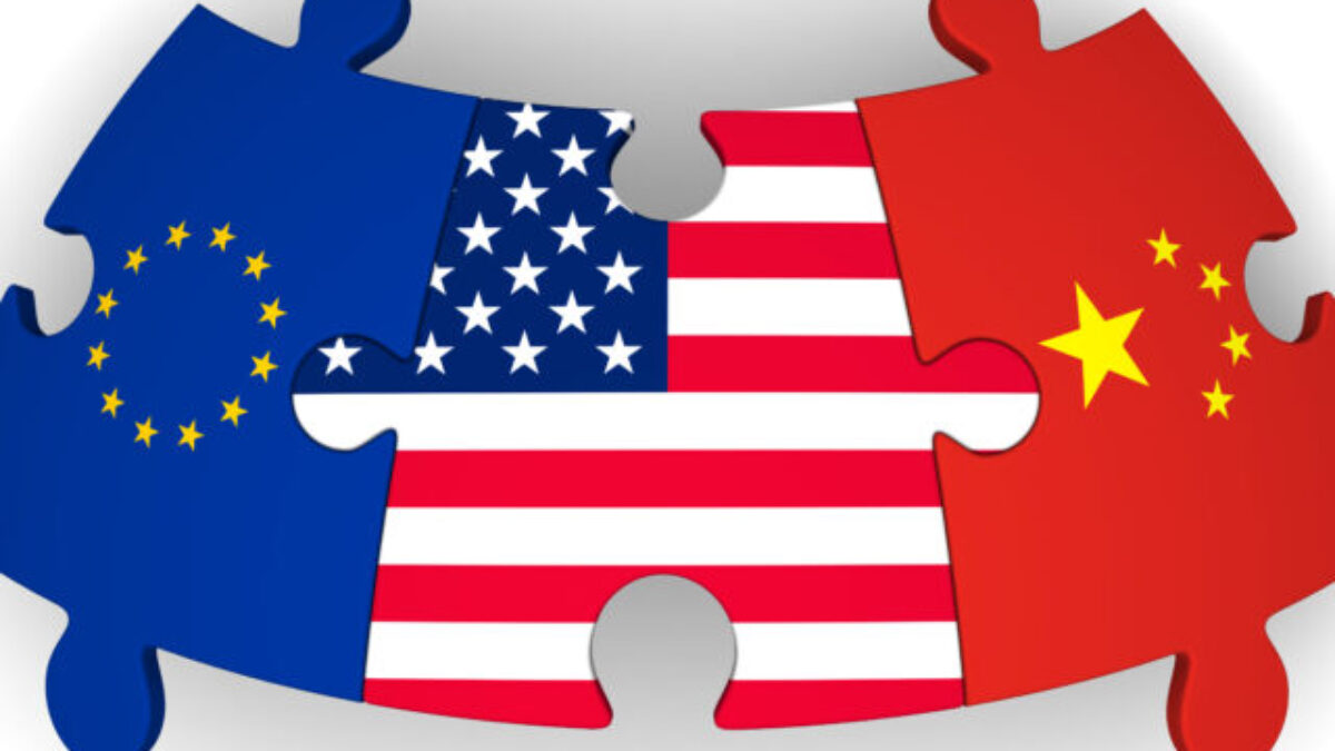 Americký veľvyslanec vyzval Európu, aby sa v AI postavila proti Číne po boku USA