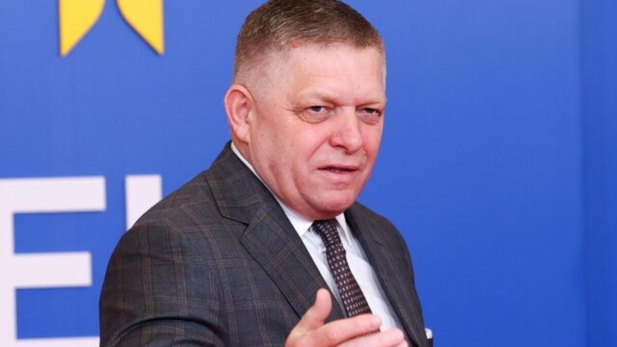 Fico odcestoval do Francúzska. V Normandii si pripomenie 82. výročie vylodenia spojencov