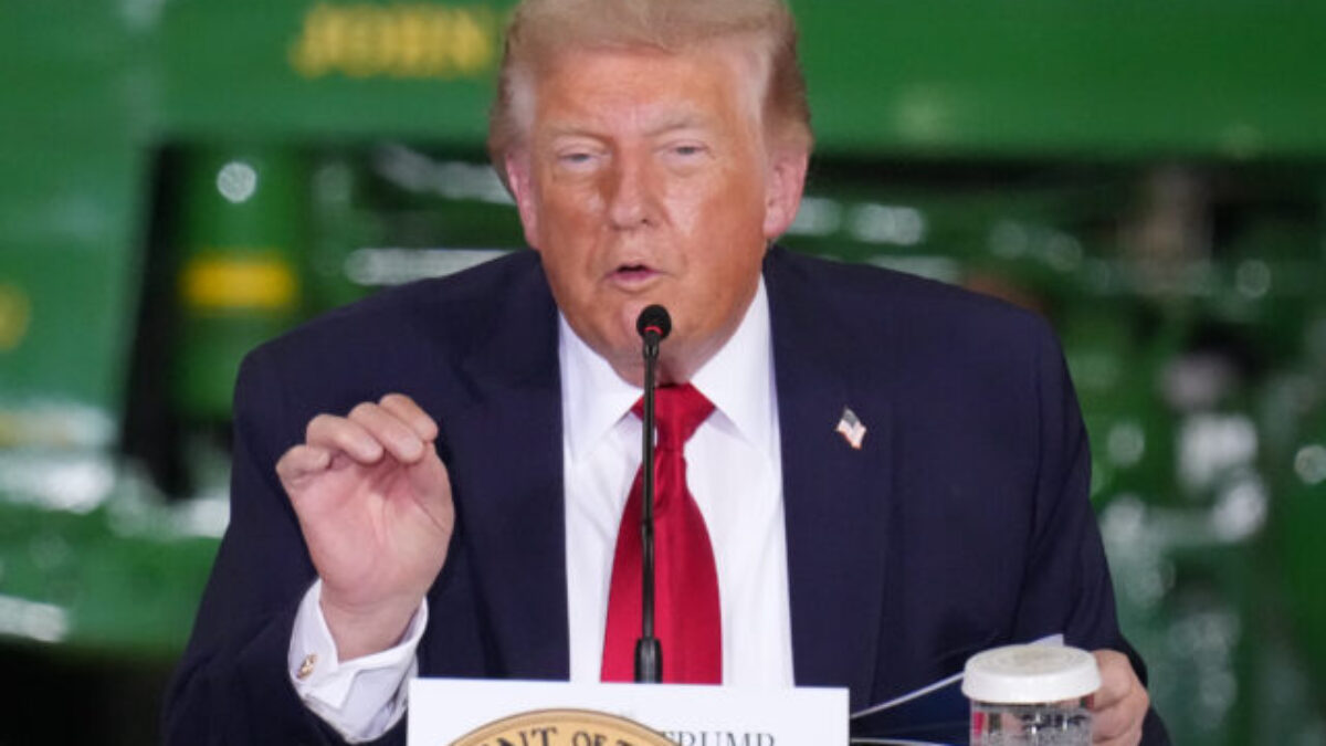 Trump tvrdí, že Iránu zostalo viac ako 20 percent rakiet