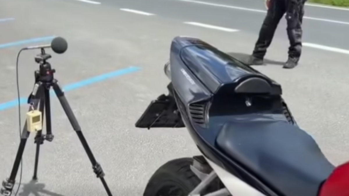 Policajti merali v Tatrách nadmerný hluk z vozidiel a vyzvali vodičov, aby dbali na ich technický stav – VIDEO