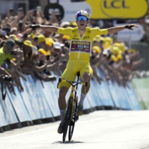 Van Aert odstúpil z pretekov vo Francúzsku, pred Tour de France ho čakajú vyšetr...