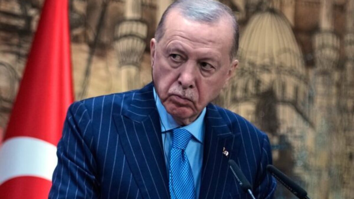 Ankara pred samitom NATO žiada o plnohodnotné zapojenie do európskych obranných a bezpečnostných štruktúr