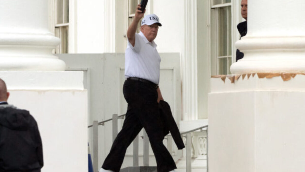 Teherán poprel technické rokovania tento týždeň, Trump ich vzápätí ohlásil na zajtra
