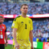 Neuer bol smutný po zápase s Paraguajom, ale jeho manželka ukázal tehotenské bru...