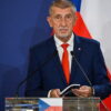 Na večeri NATO nebudem, pôjde tam Babiš s manželkou, vyhlásil Petr Pavel