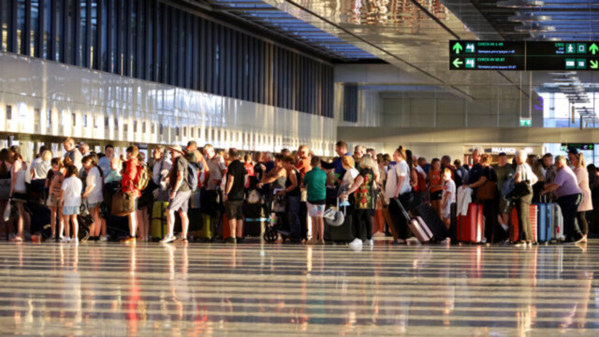 Letiská a aerolínie varujú EÚ, že nové hraničné kontroly skomplikujú letné cestovanie