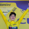 Vingegaard je po prvej etape lídrom hodnotenia Tour de France, stajňa Visma-Leas...